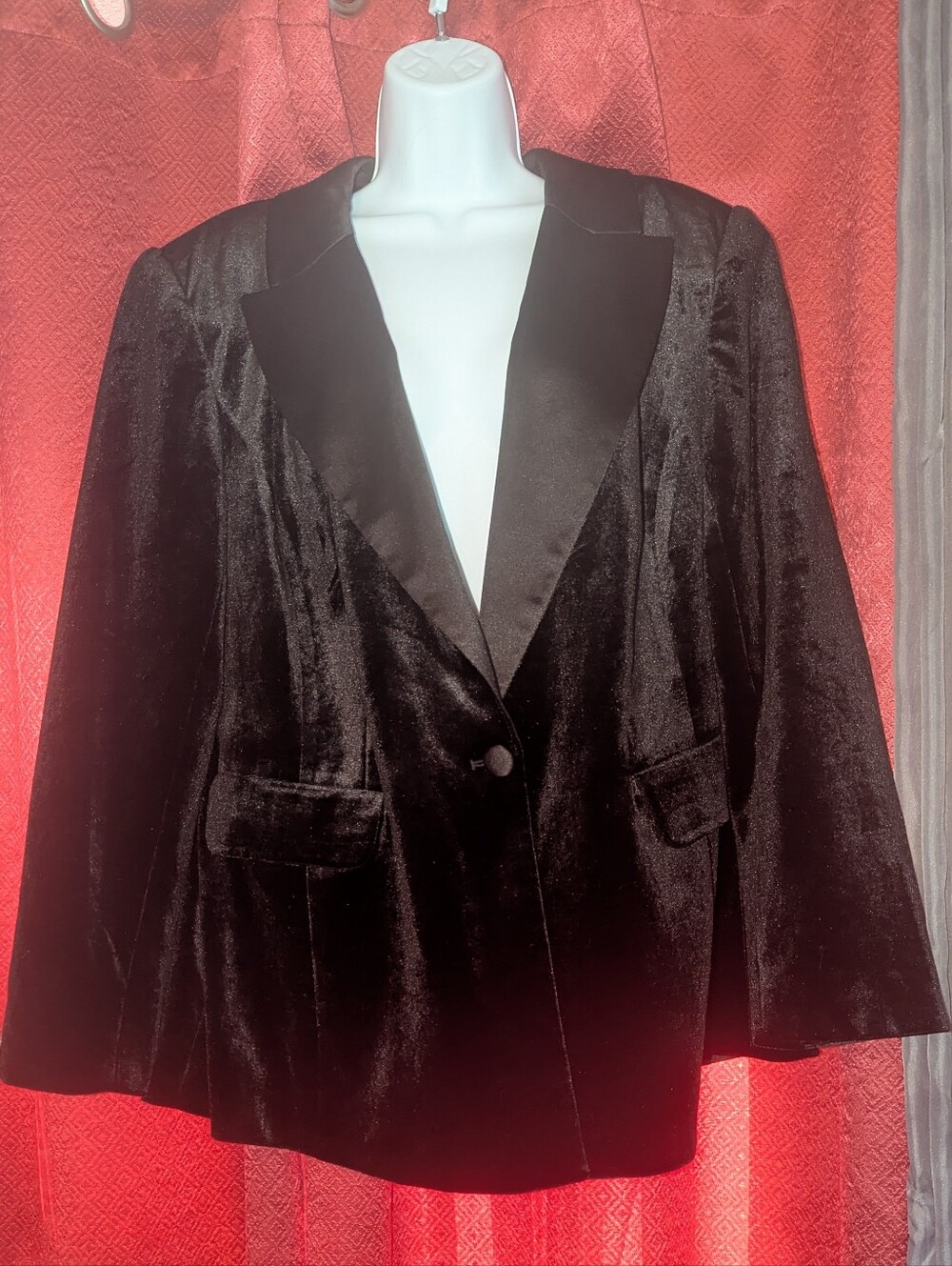 Women's Black Velvet Single-Button Blazer Jacket